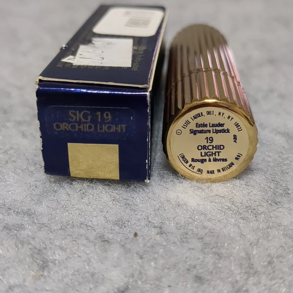 Estée Lauder Sig 19 Orchid Light Lipstick